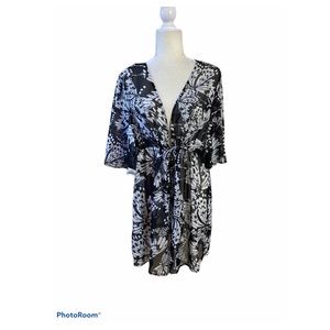 Contour Black & White Floral Tie Waist Kimono Swimsuit Cover Size Large